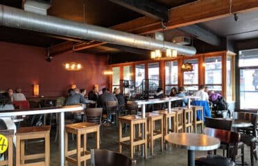 Cafe on the Ave