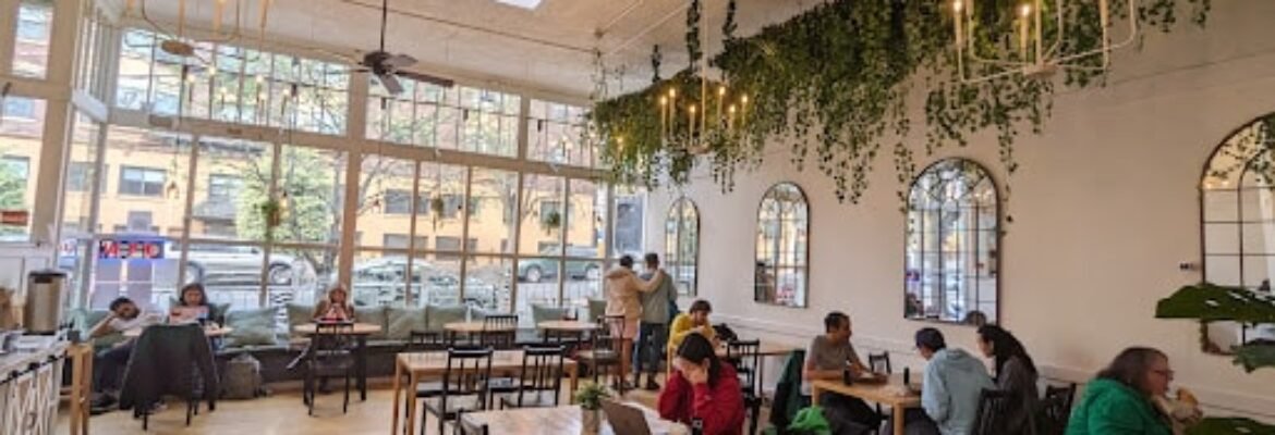 CrackleMi Café & Catering