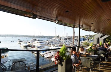 Duke’s Seafood South Lake Union