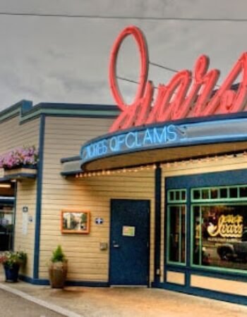 Ivar’s Acres of Clams