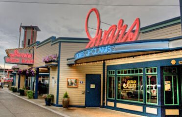 Ivar’s Acres of Clams