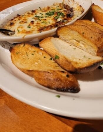 Ivar’s Acres of Clams