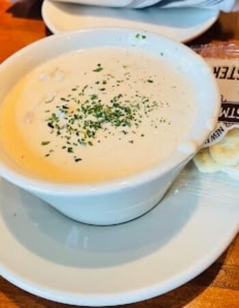 Ivar’s Acres of Clams