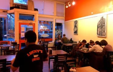Lucky’s Pho