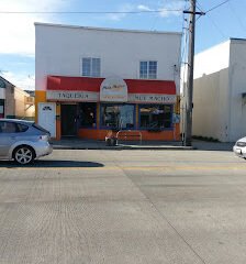 Muy Macho Taco Truck
