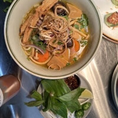 Ông Lắm Bistro