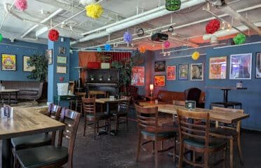 Solo Bar & Eatery