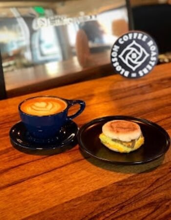 TeKu Tavern + Café