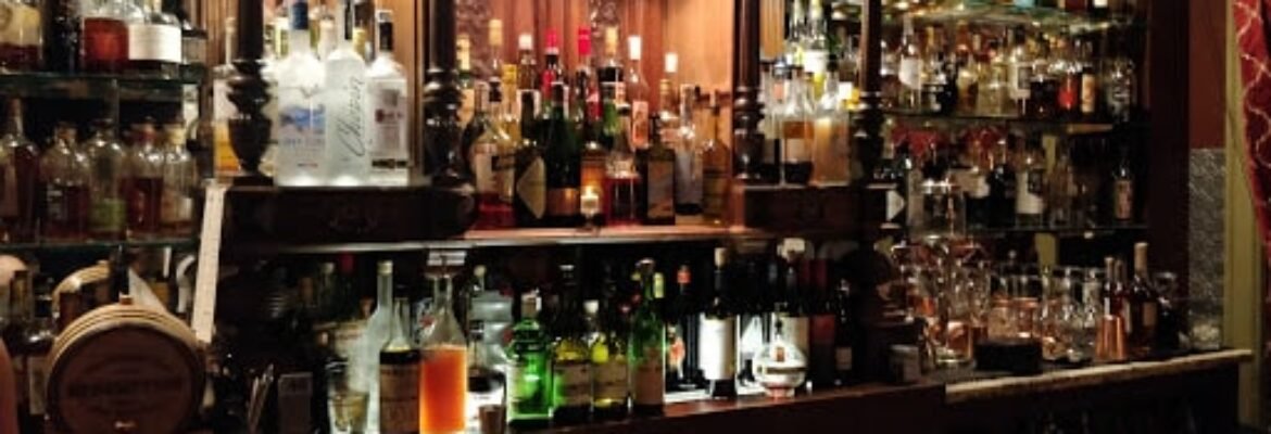 The Tin Lizzie Lounge