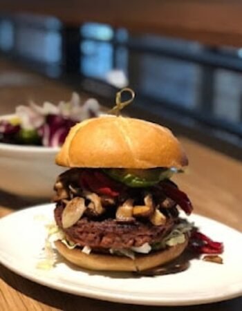 The Victor Tavern – Eastlake